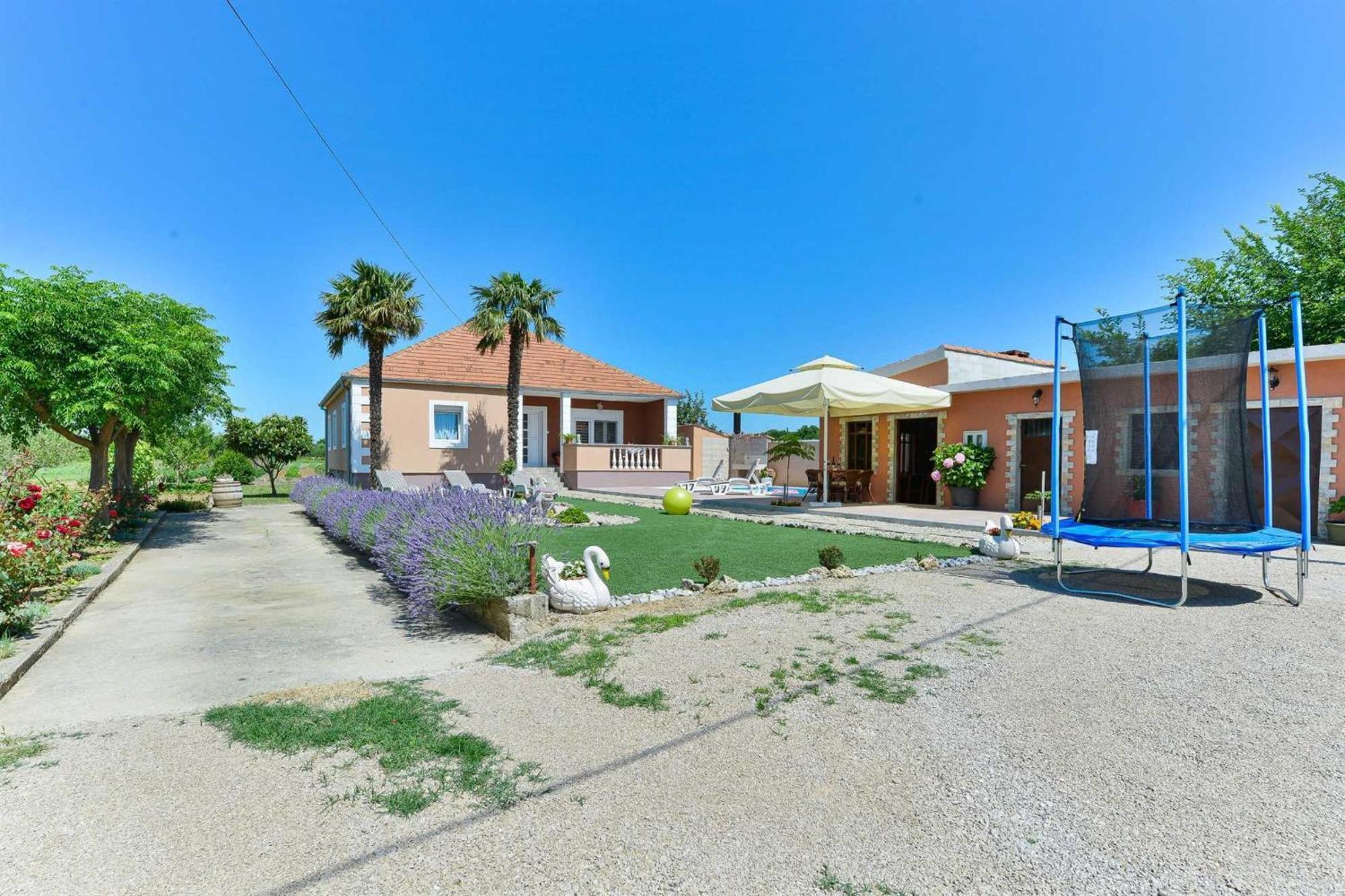 Holiday House Meri, 5+2, Benkovac Exterior photo